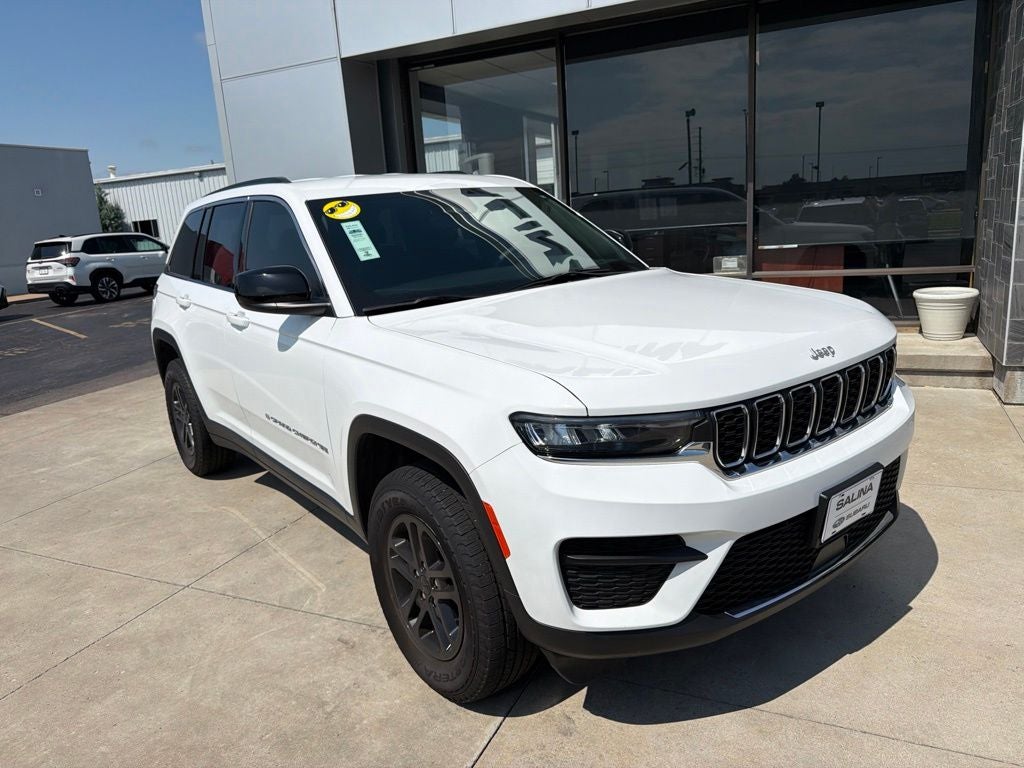 2025 Jeep Grand Cherokee Laredo