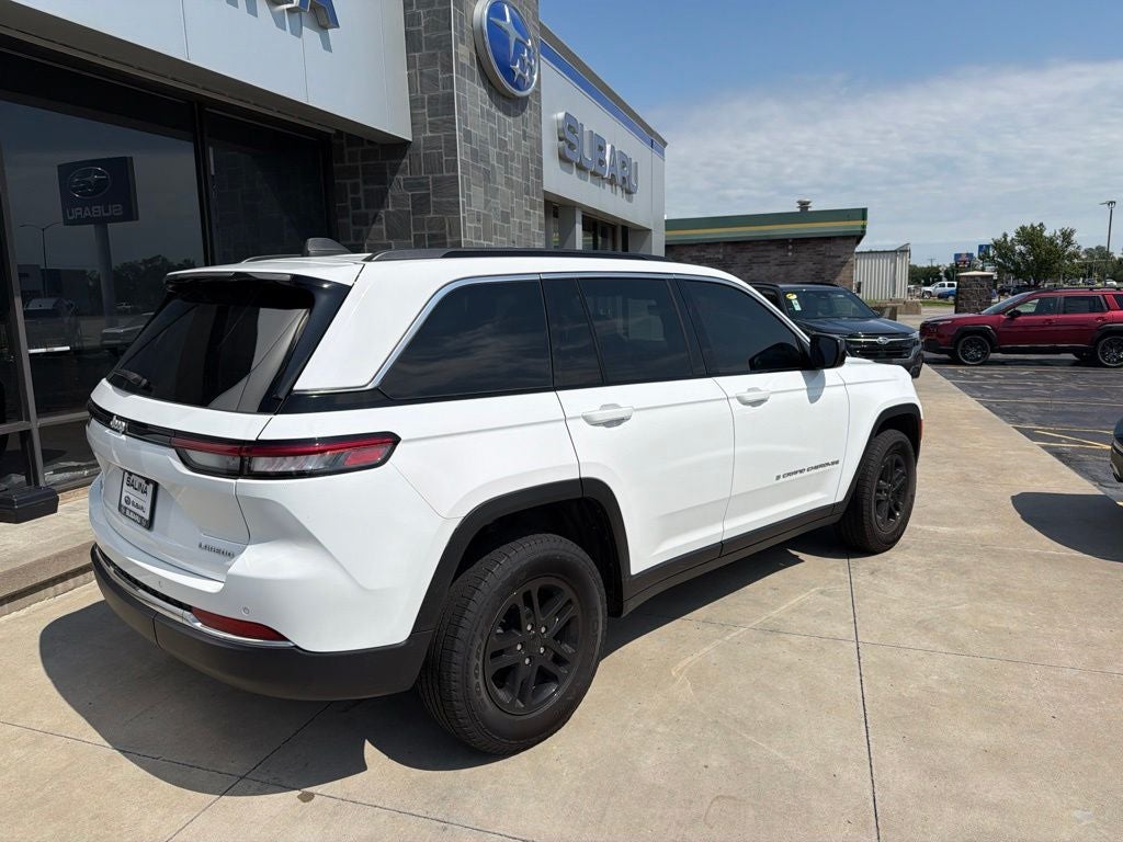 2025 Jeep Grand Cherokee Laredo