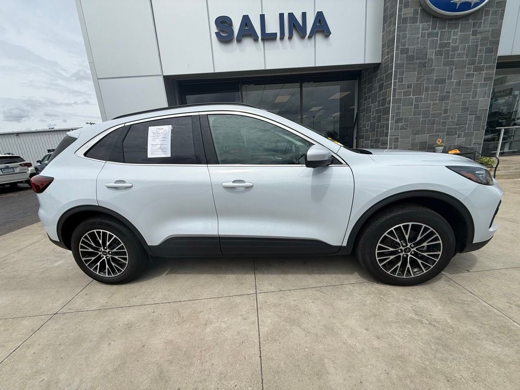 2026 Ford Escape Plug-In Hybrid Base