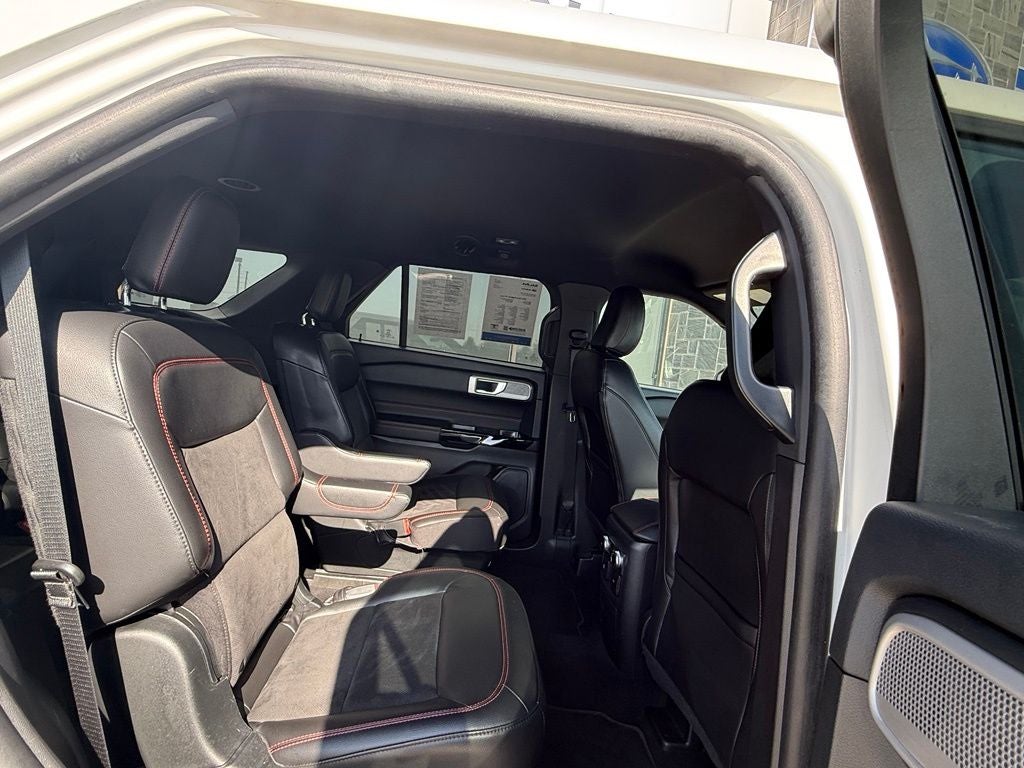 2022 Ford Explorer ST-Line