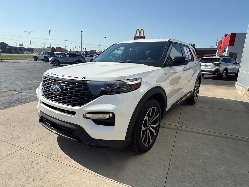 2022 Ford Explorer ST-Line