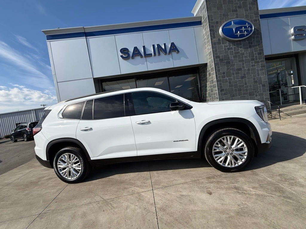 2024 GMC Acadia Elevation