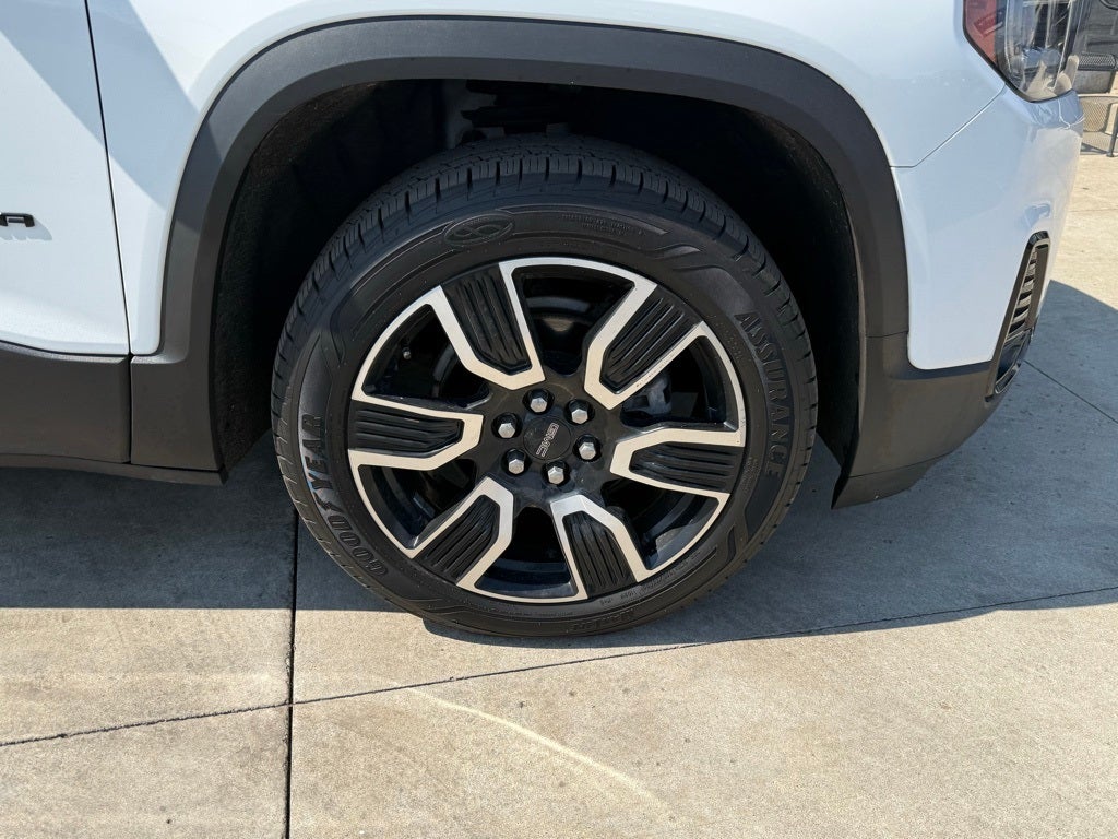 2021 GMC Acadia SLT