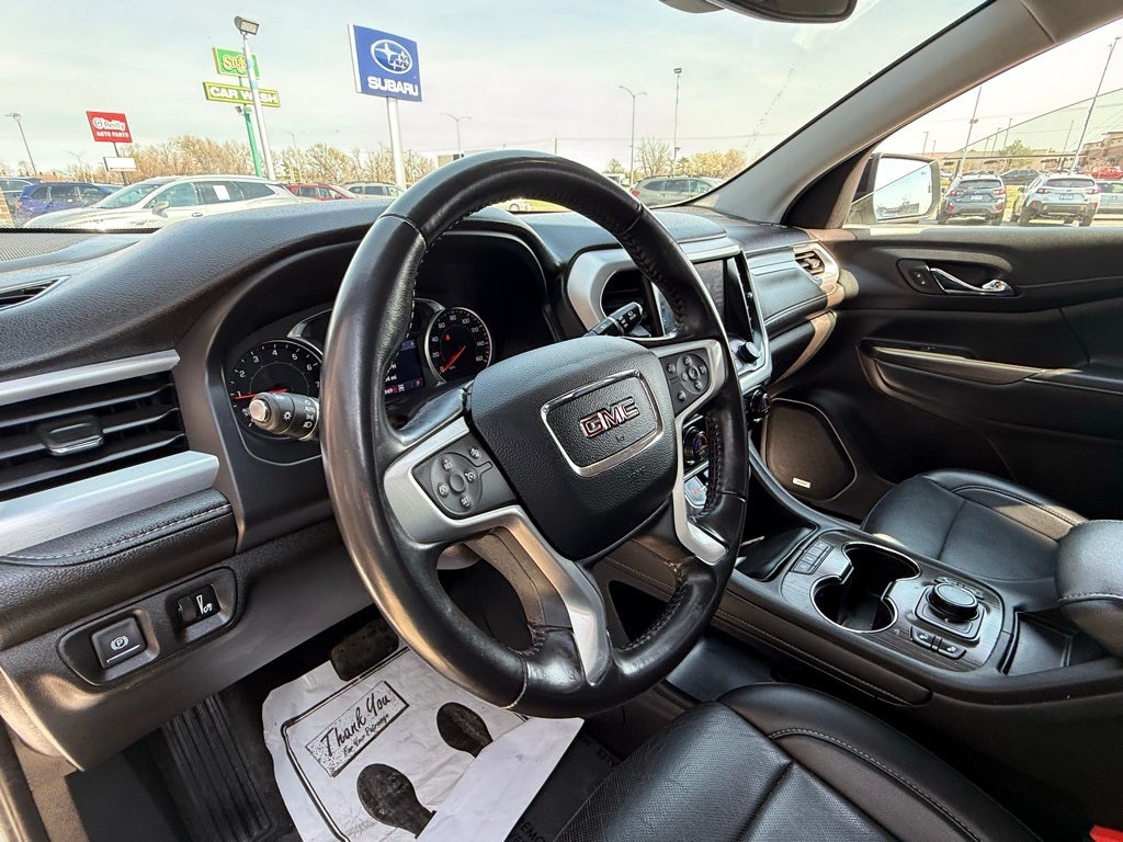 2021 GMC Acadia SLT