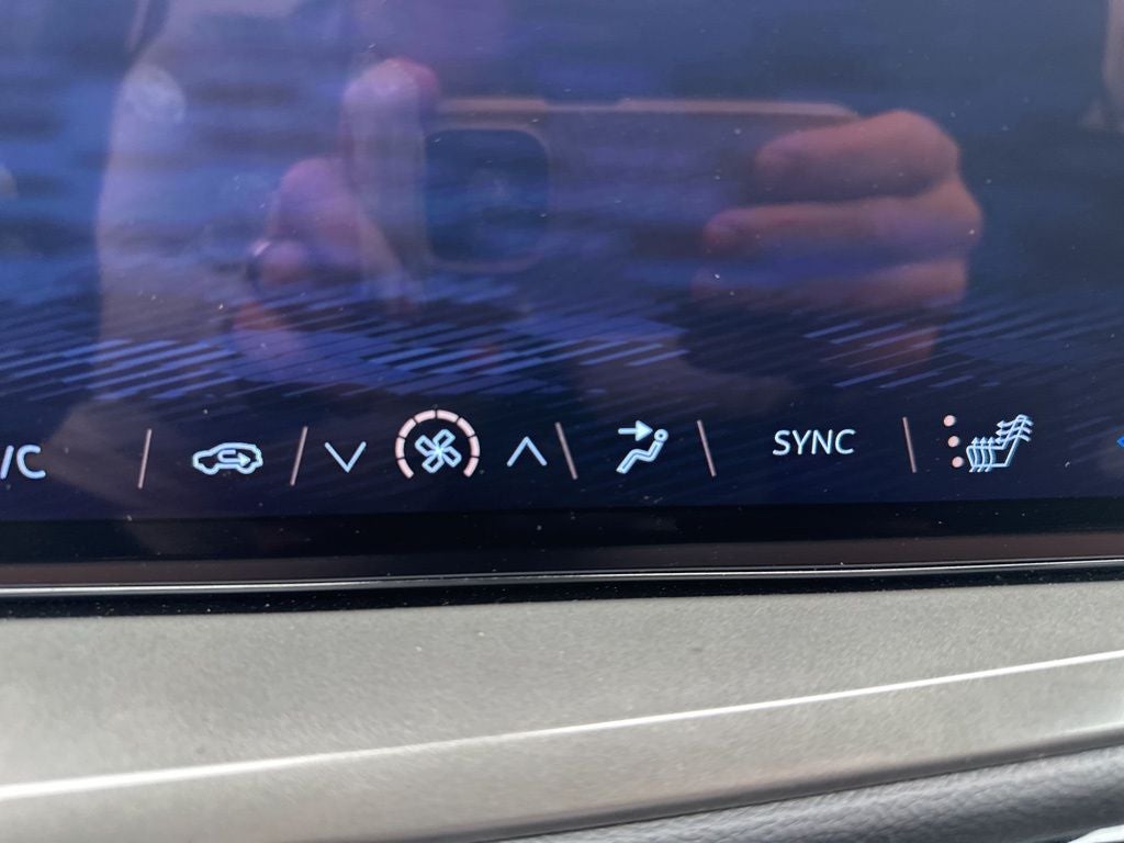 2024 Chevrolet Traverse LT 2LT