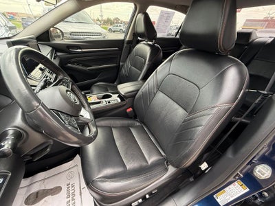 2023 Nissan Altima 2.0 SR