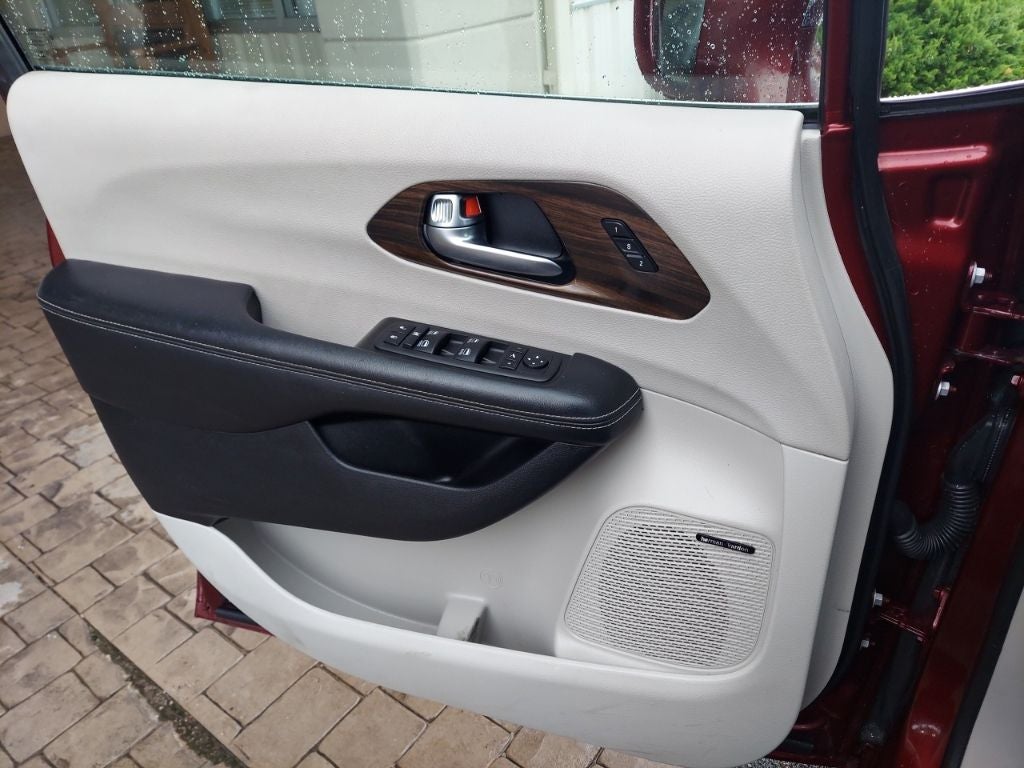 2021 Chrysler Pacifica Limited