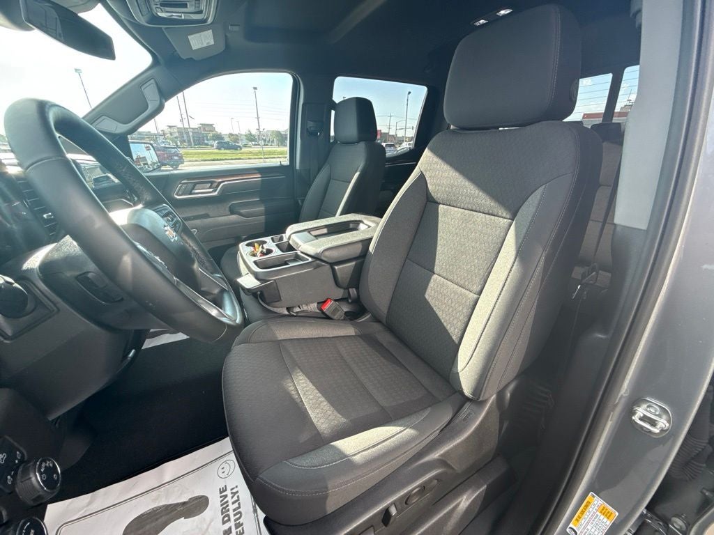 2025 Chevrolet Silverado 1500 LT LT1
