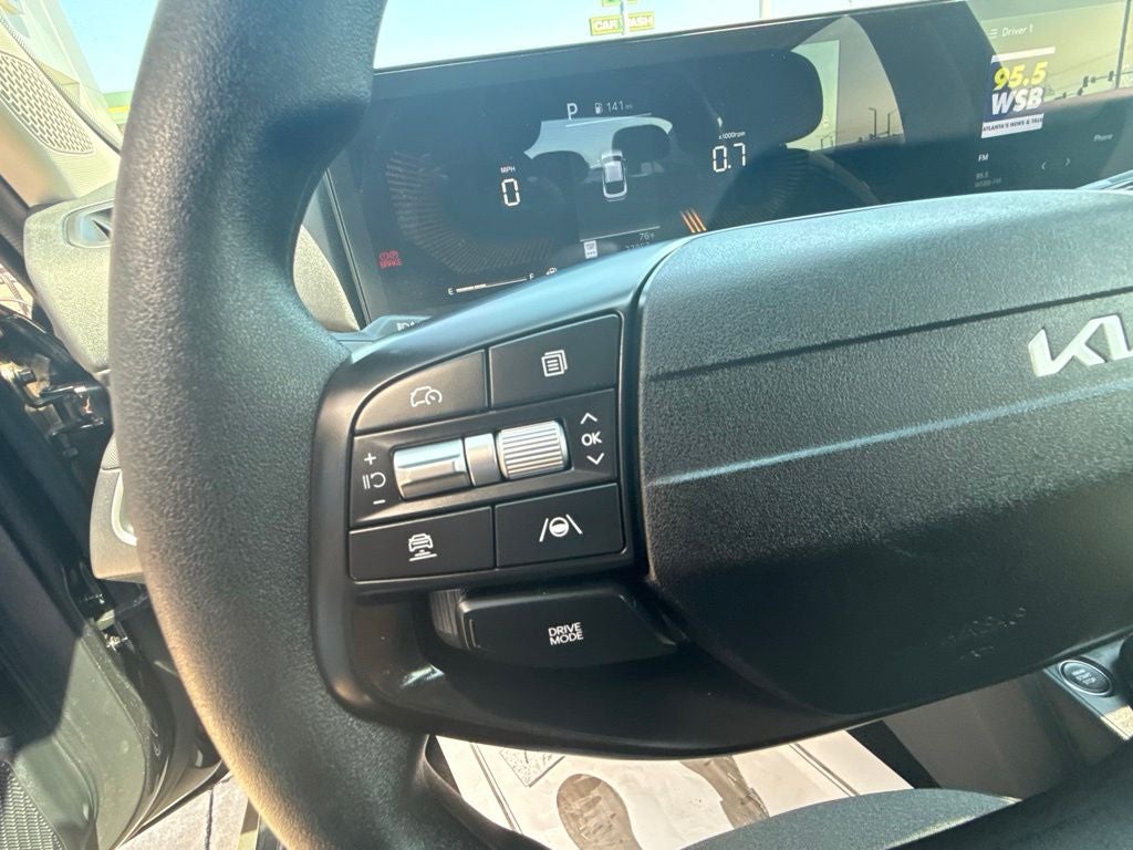 2025 Kia K4 LXS - Photo 16