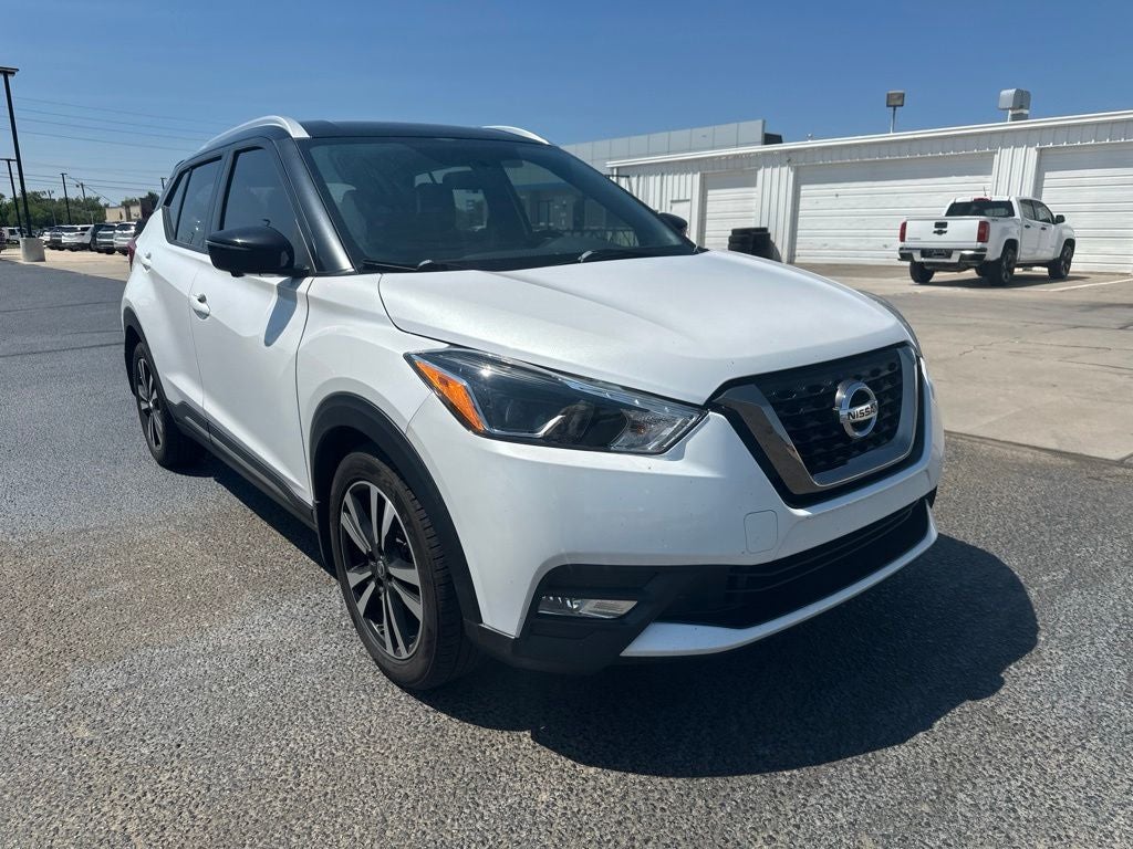 2019 Nissan Kicks SR