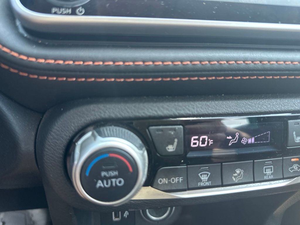 2019 Nissan Kicks SR