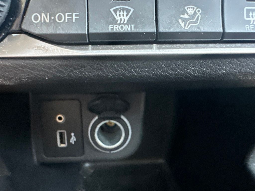 2019 Nissan Kicks SR