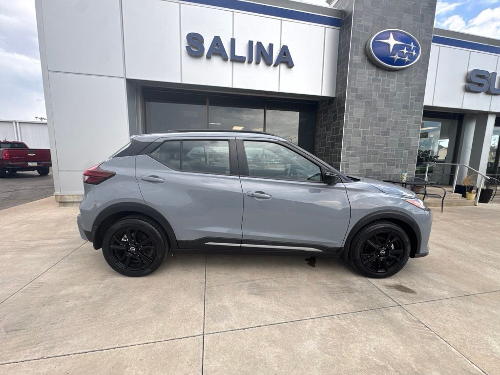 2023 Nissan Kicks SR