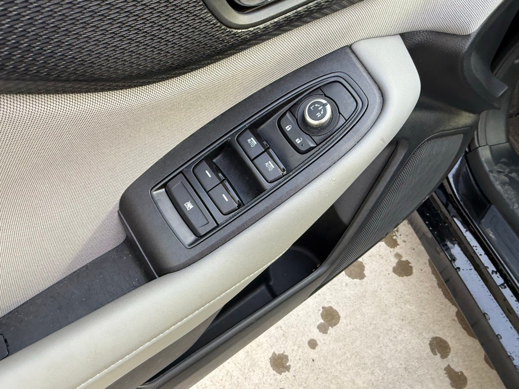 2025 Subaru Legacy Premium