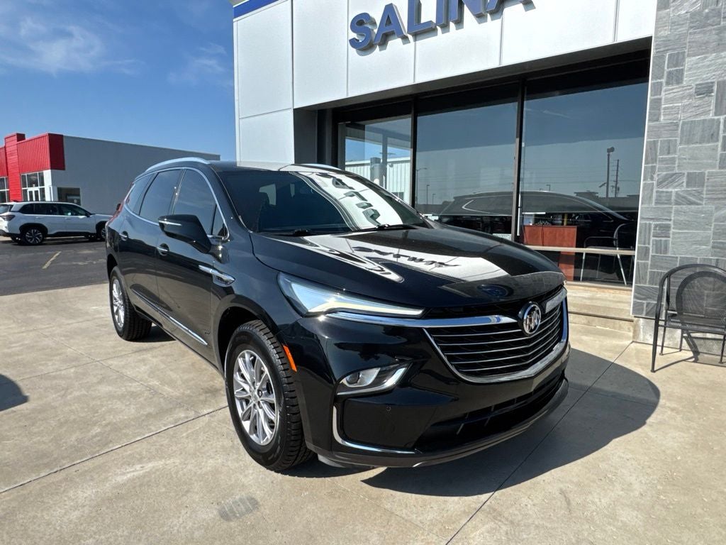2023 Buick Enclave Essence