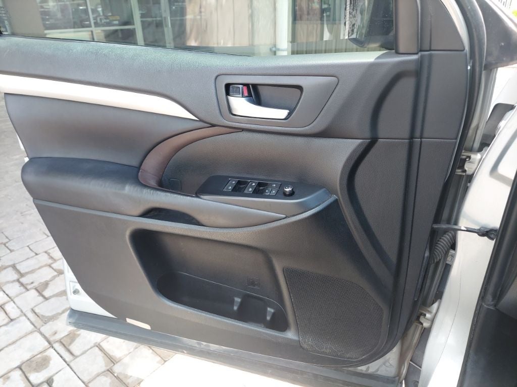 2019 Toyota Highlander Hybrid XLE