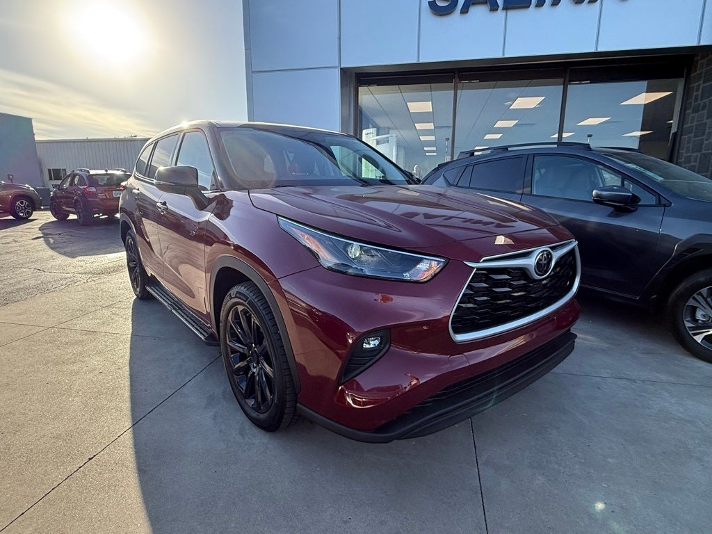 2022 Toyota Highlander LE