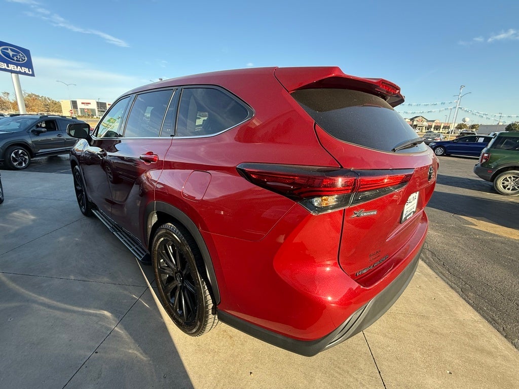 2022 Toyota Highlander LE