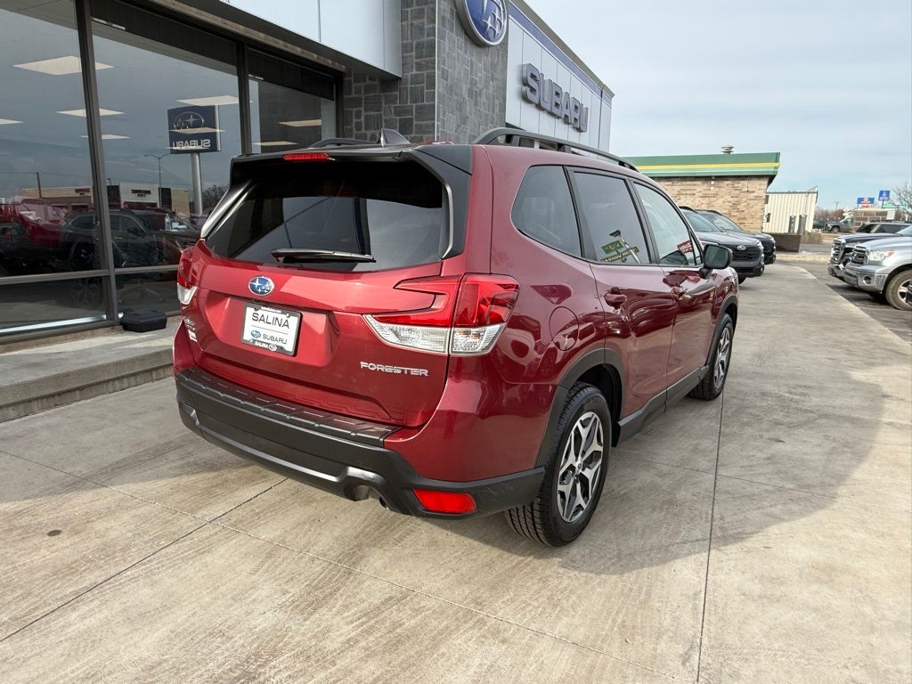 2024 Subaru Forester Premium