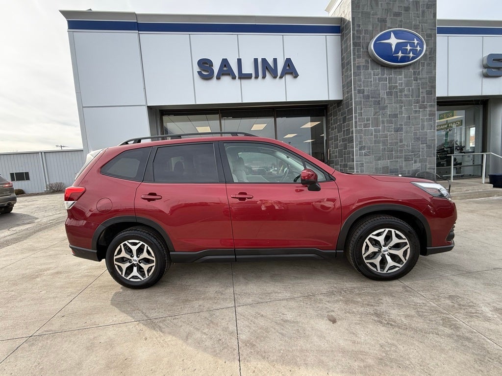 2024 Subaru Forester Premium