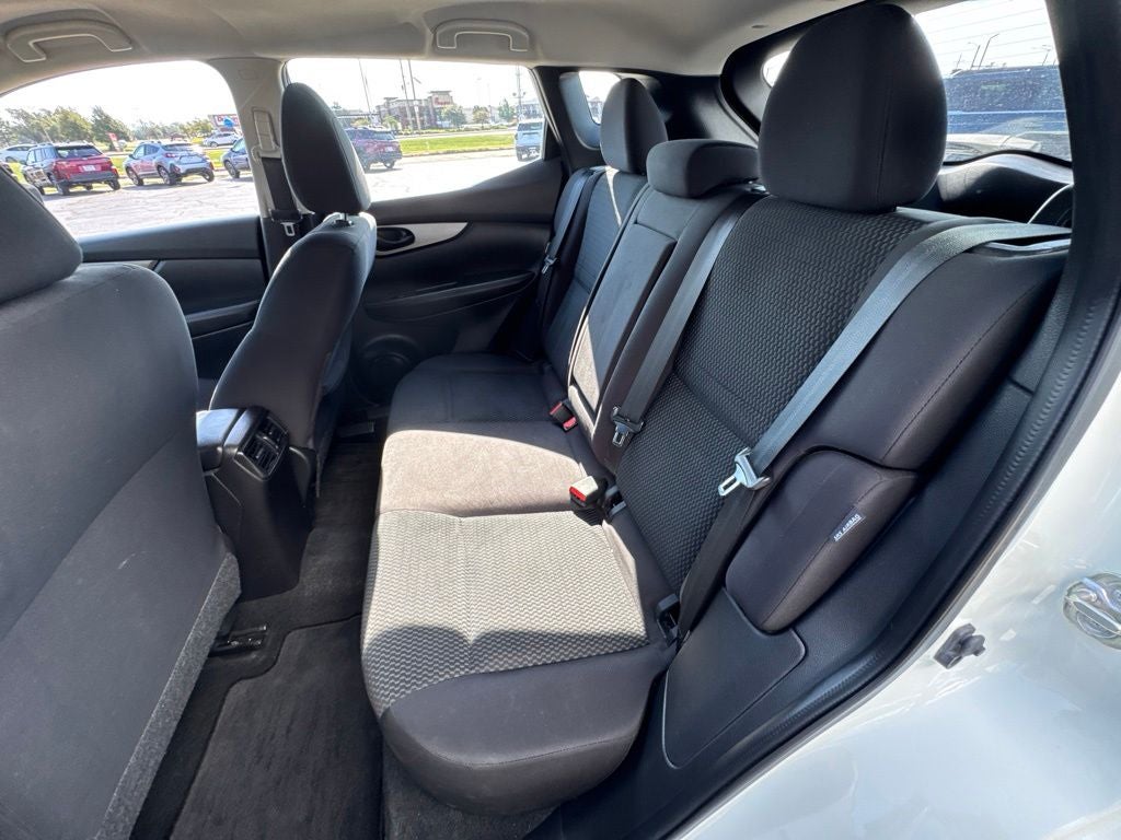 2022 Nissan Rogue Sport S