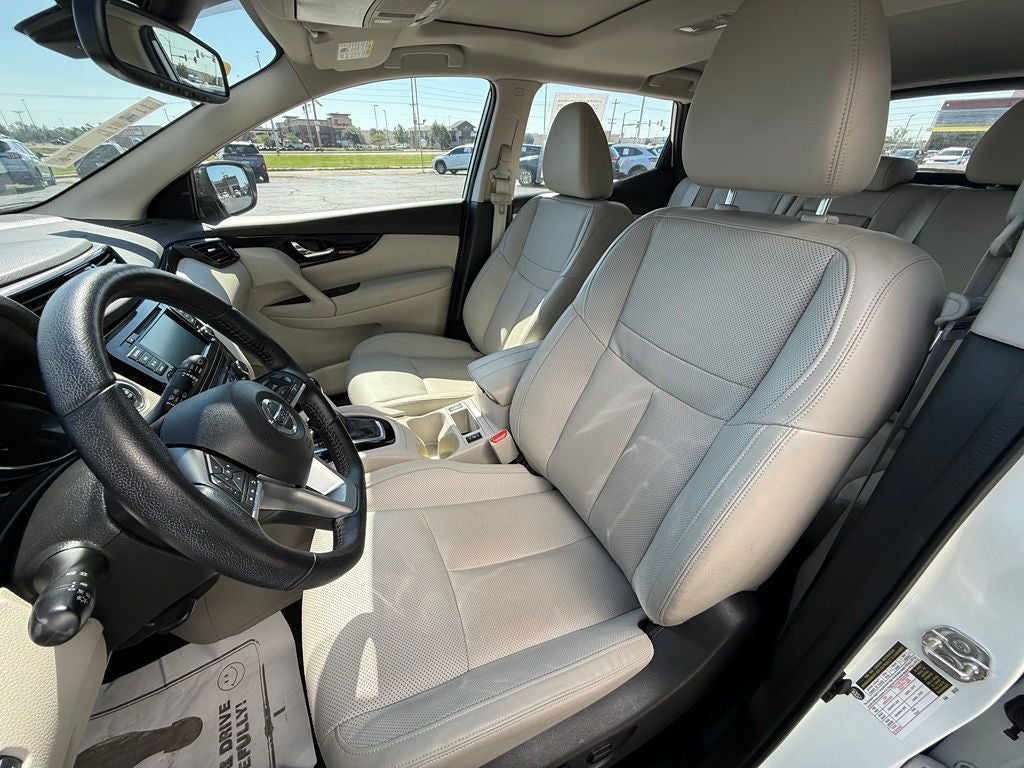 2022 Nissan Rogue Sport SL