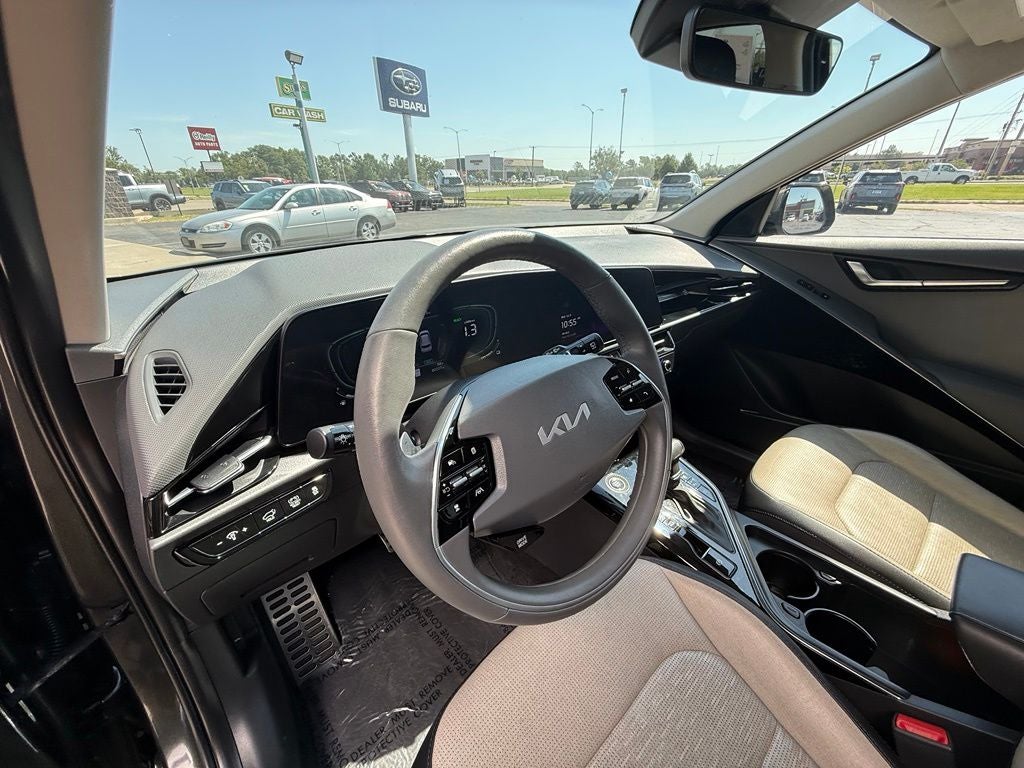 2023 Kia Niro SX Touring