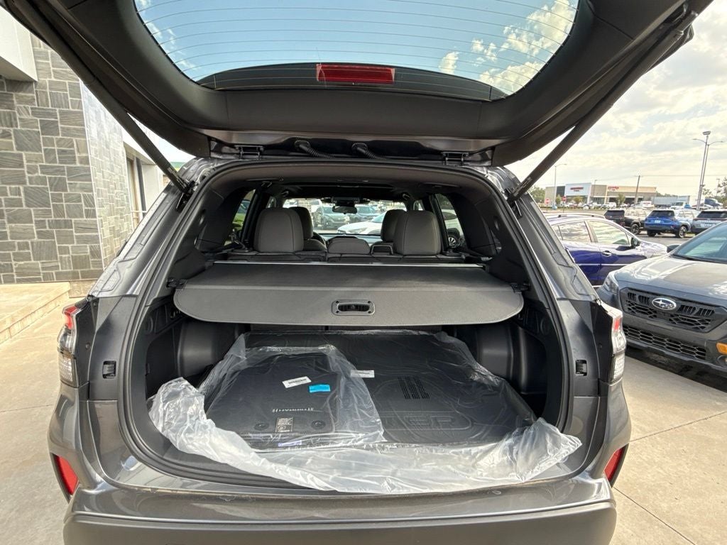 2026 Subaru FORESTER Premium Hybrid