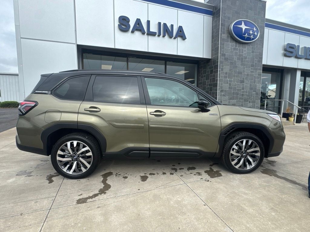 2026 Subaru FORESTER Touring Hybrid