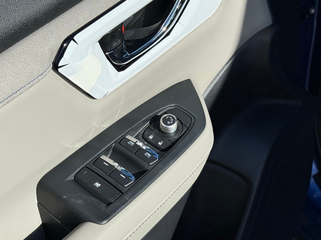 2025 Subaru FORESTER Limited Hybrid