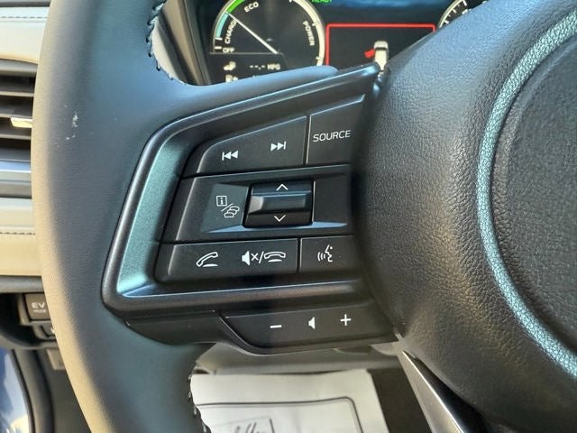 2025 Subaru FORESTER Limited Hybrid